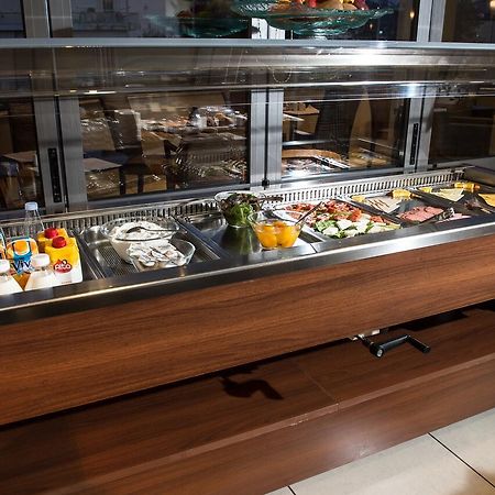Premier Agrinio Heart Hotel 外观 照片
