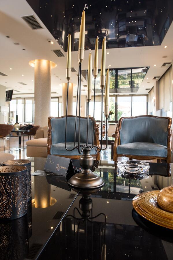 Premier Agrinio Heart Hotel 外观 照片
