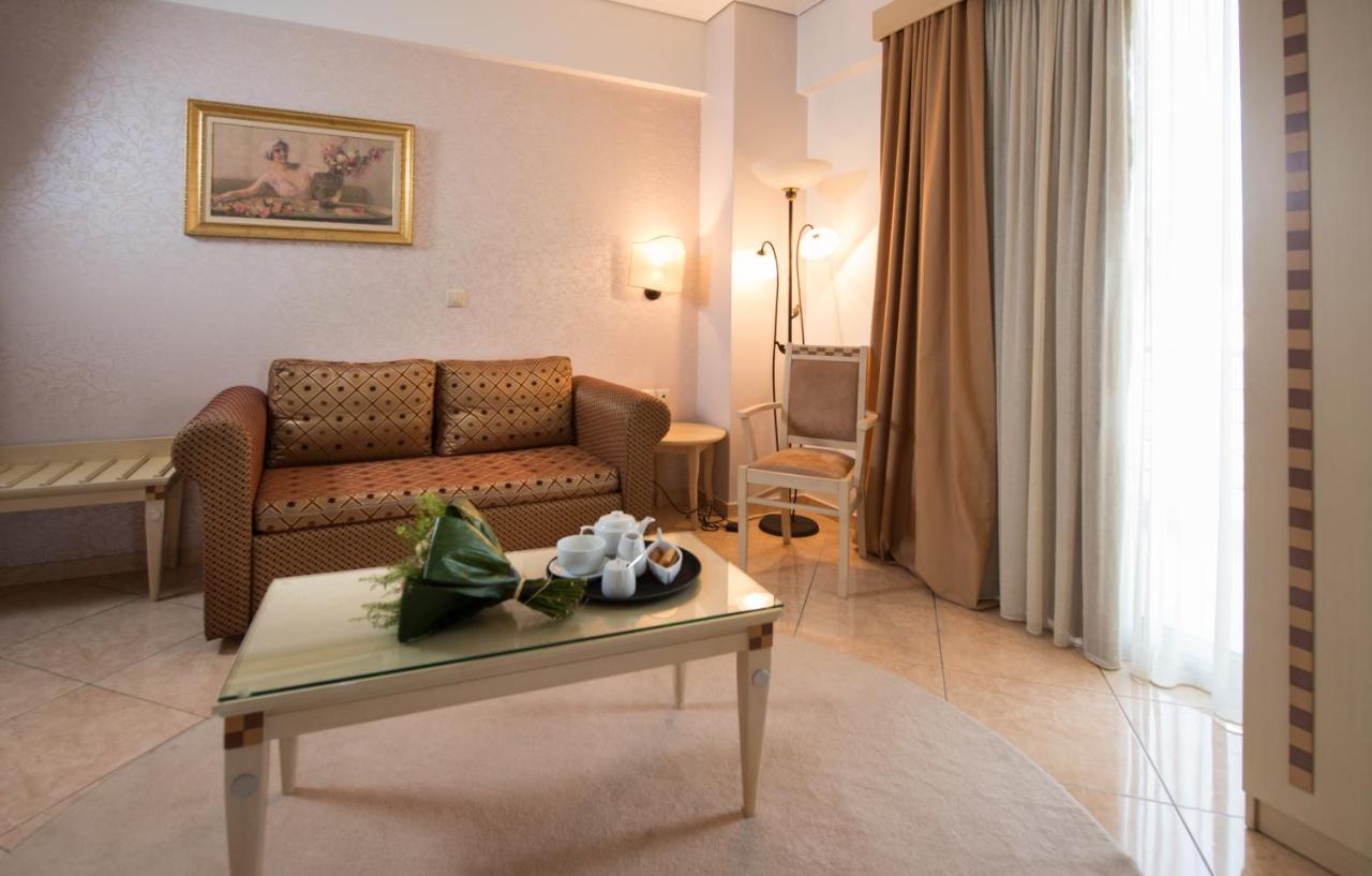 Premier Agrinio Heart Hotel 外观 照片