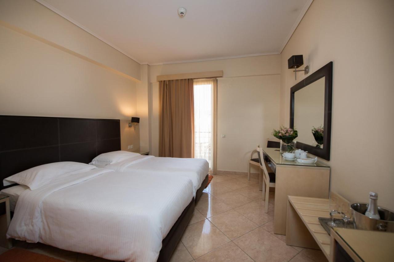 Premier Agrinio Heart Hotel 外观 照片